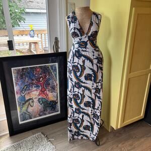 H&M White Maxi Dress – Halter Neck, Stretchy, Marilyn Monroe Vibes